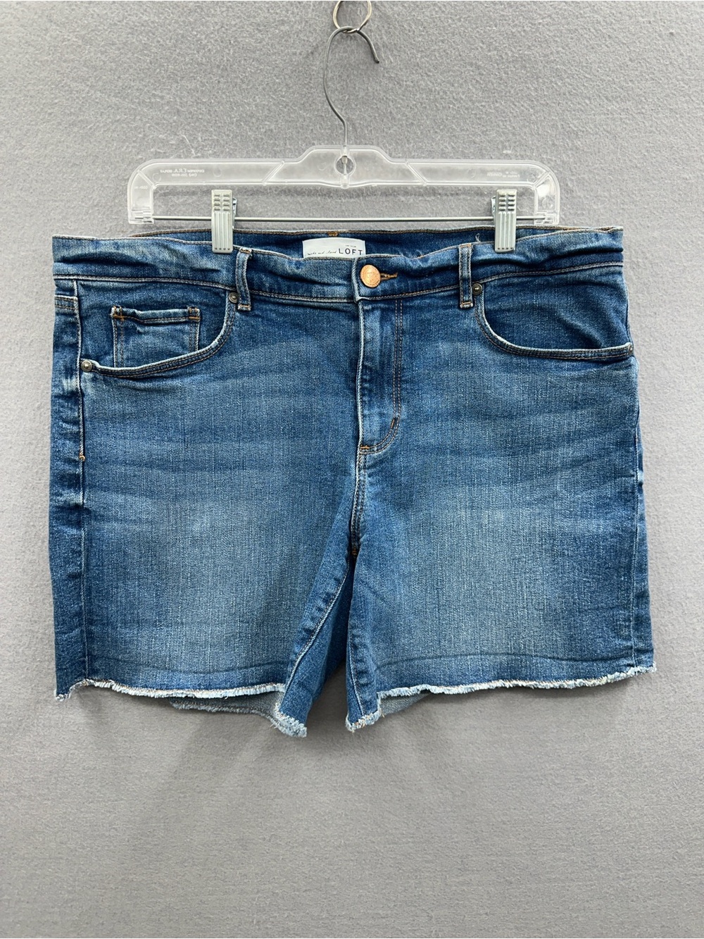 LOFT Women's Size 31 12 Cutoff Jean Shorts Blue Stretchy Pockets